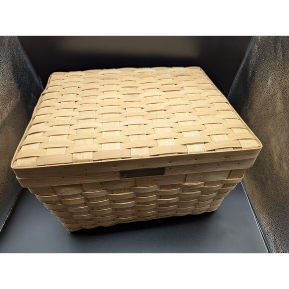 Stonewall Kitchen Co. Med Task Basket With Lid 16in L x 12in W x 9.5in H EUC - Picture 2 of 5